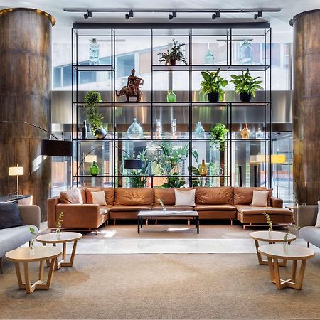Melia Madrid Princesa Esterno foto The hotel's lobby