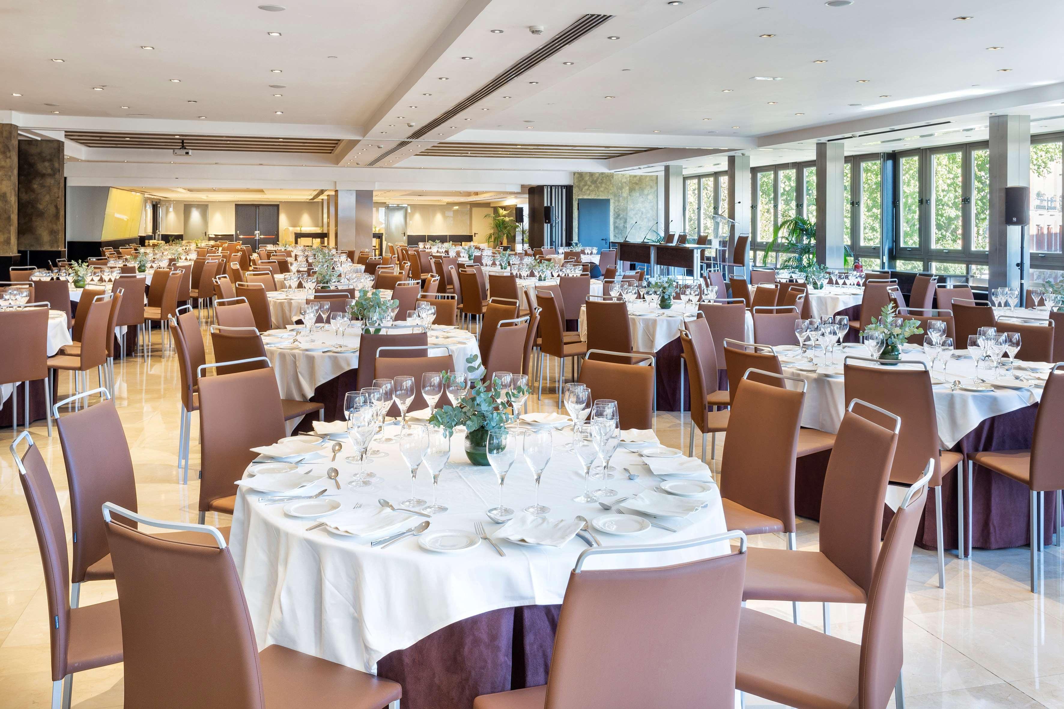 Melia Madrid Princesa Esterno foto The ballroom