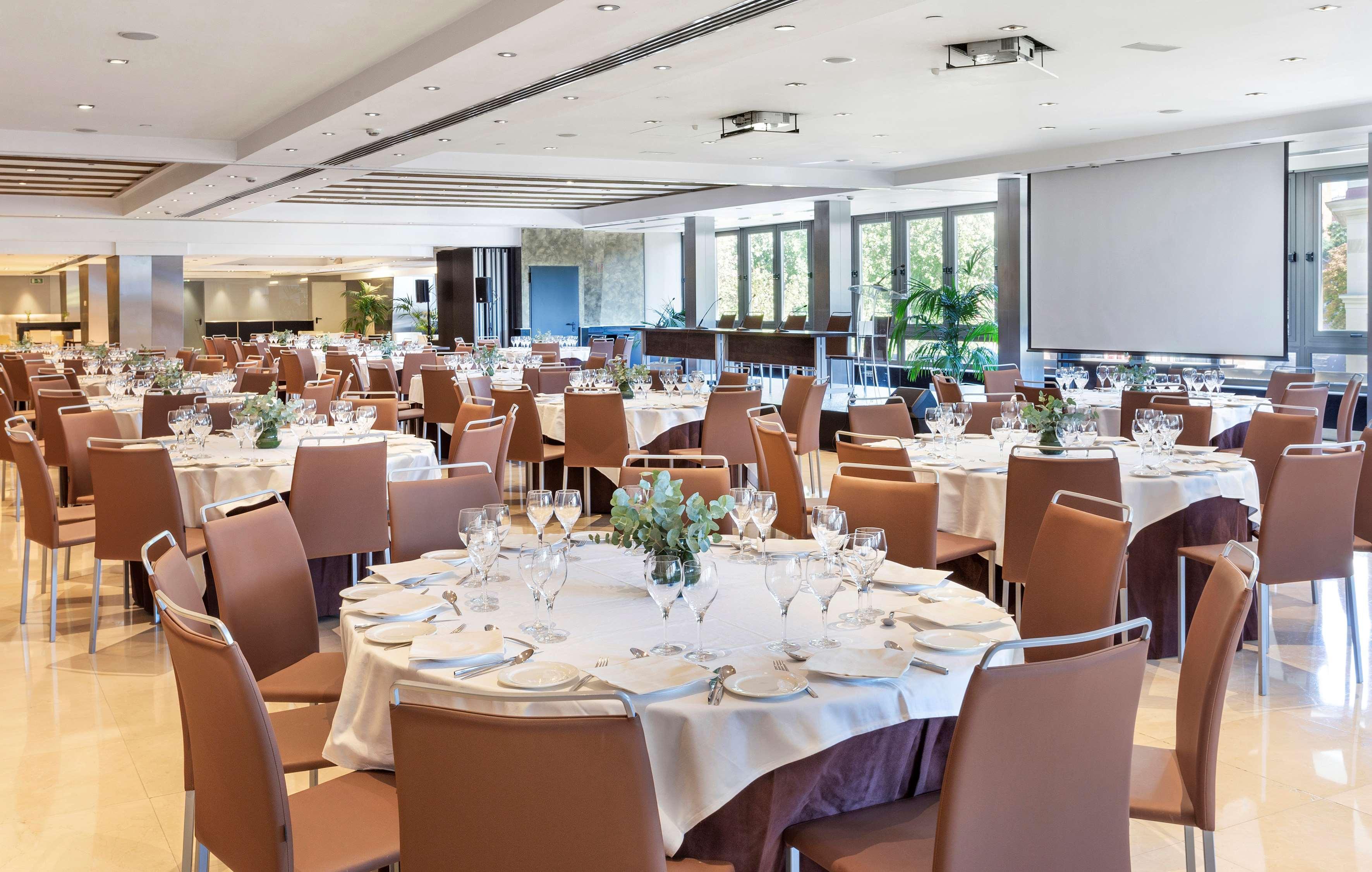 Melia Madrid Princesa Esterno foto The Great Hall