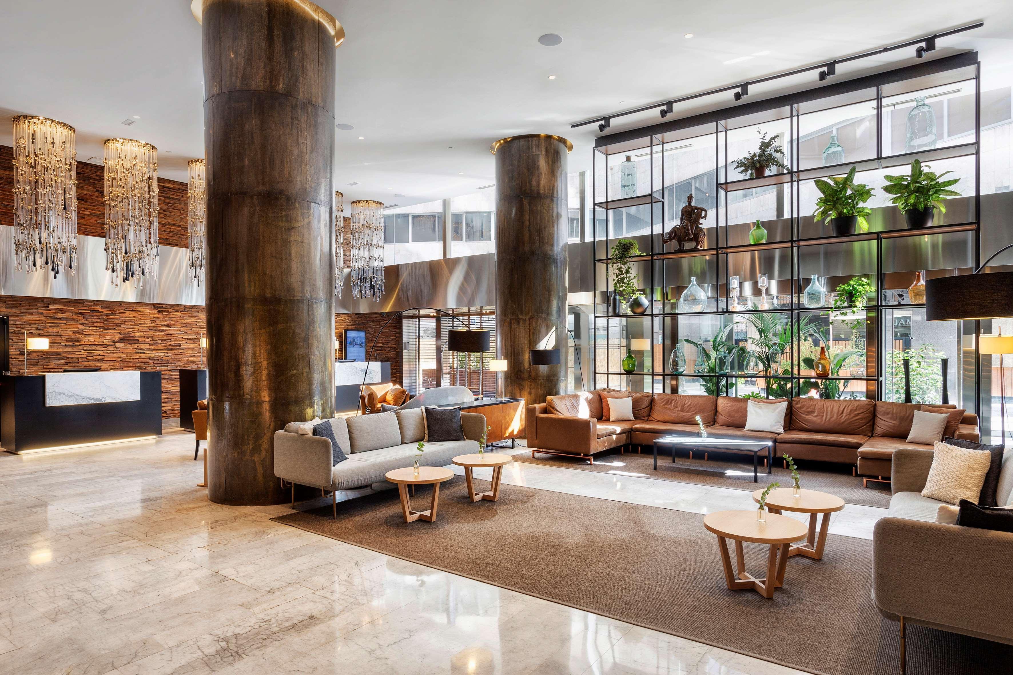 Melia Madrid Princesa Esterno foto Lobby