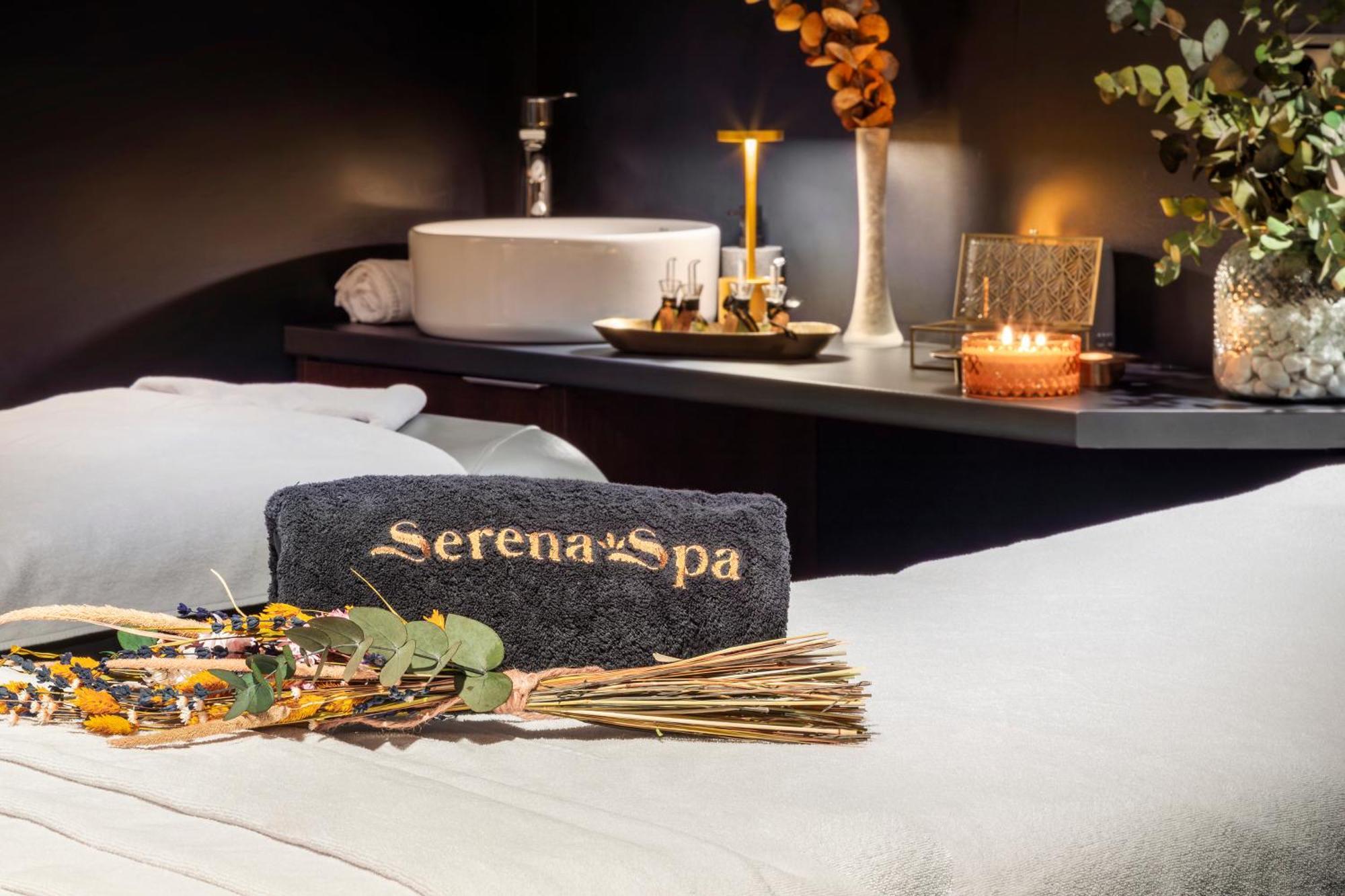 Melia Madrid Princesa Esterno foto Serena Spa