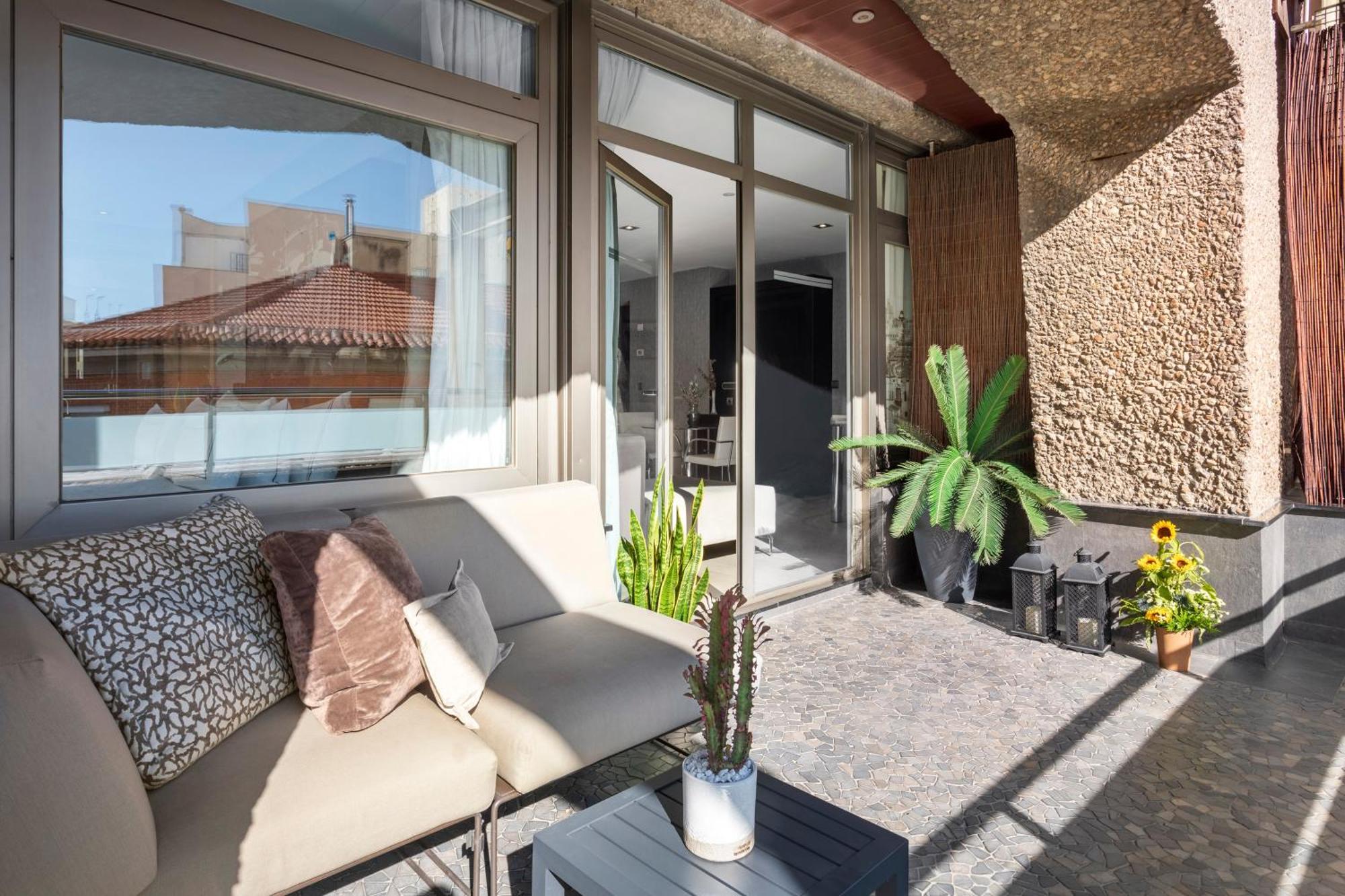 Melia Madrid Princesa Esterno foto A balcony
